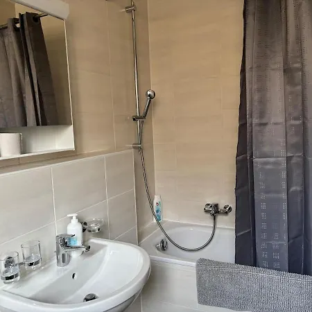 6 Minutes Walking From Railway Station *