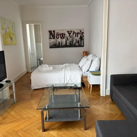 6 Minutes Walking From Railway Station Apartment