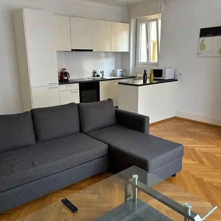 Apartment 6 Minutes Walking From Railway Station