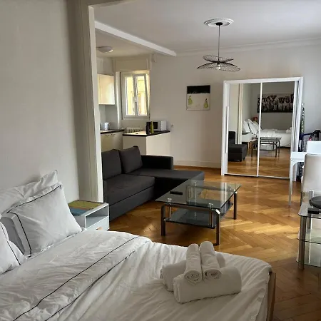 Apartment 6 Minutes Walking From Railway Station *